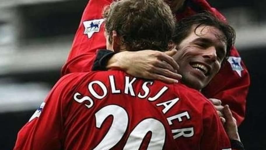 <b>Ole Gunnar Solskjær </b>- El ahora director técnico del Manchester United jugó un partido con el nombre de su camistea masl escrito, ya que escribieron Solksjaer en vez de Solskjaer