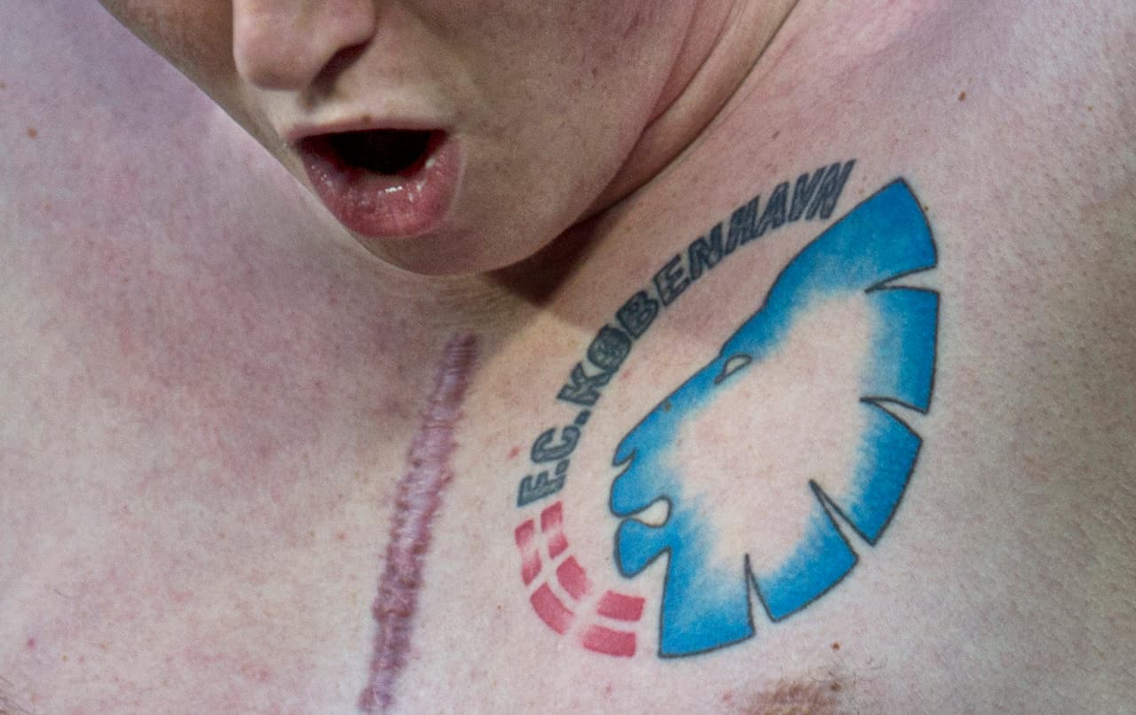 Los fanáticos en el mundo quisieron rendir un homenaje a sus países, equipos o jugadores favoritos por medio de tatuajes. Algunos más grandes y coloridos, con rostros de las figuras y escudos representativos son una muestra del cariño que alrededor del mundo expresan los hinchas del fútbol.