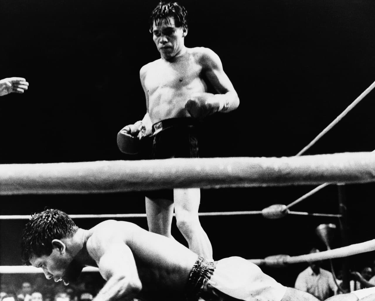 Ruben 'el Puas' Olivares fue, junto a Salvador 'Sal' Sánchez, el primer mexicano inmortalizado en el Salón de la Fama del Boxeo.