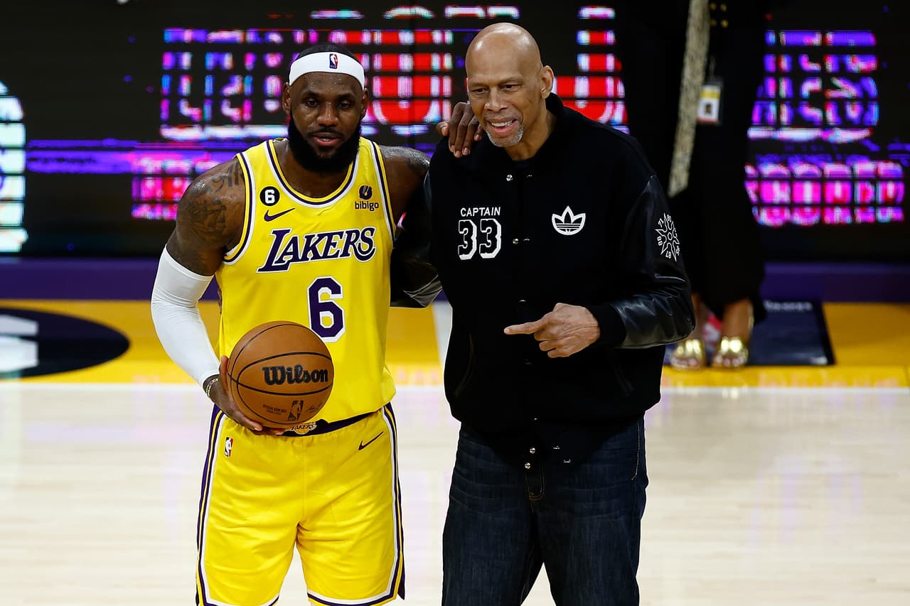 La NBA se rinde ante LeBron James tras superar el récord de puntos de Abdul-Jabbar