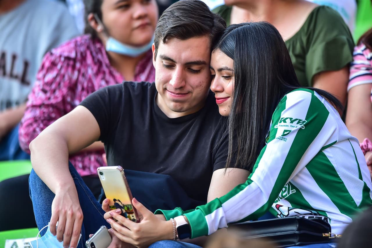 La afición se hizo presente en el Nou Camp.