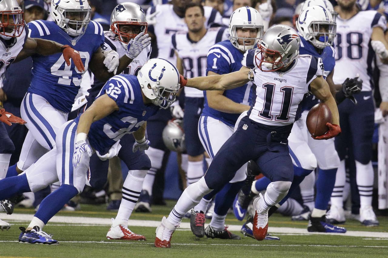 New England Patriots vencieron 34 - 27 a los Indianapolis Colts para mantener el invicto (5 - 0) líderes del Este en la Conferencia Americana.
