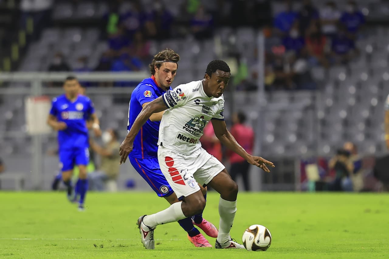 Cruz Azul fue efectivo y en un partido cerrado eliminó al Pachuca para meterse a una Final más en busca de la tan ansiada novena.