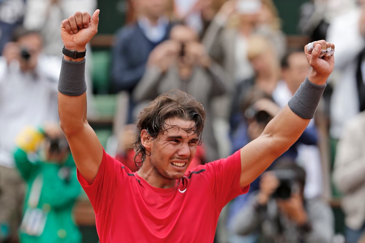 <b>Comenzó el cambio</b>
<br>Hace ocho años, cuando derrotó al serbio Novak Djokovic en una Final de Roland Garros, ya comenzaba a visualizarse una notable reducción en la proporción del cabello de Nadal.