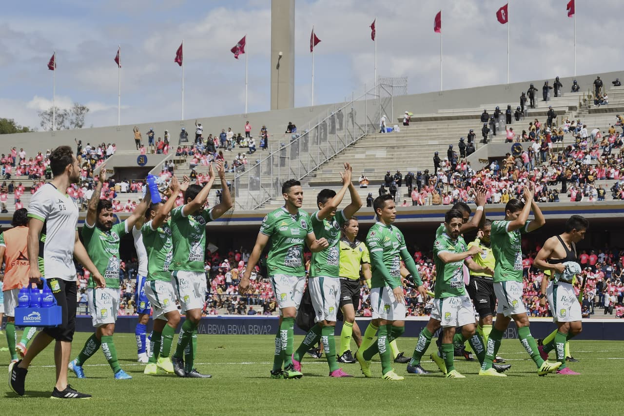 León derrotó 1-2 a Pumas en el Estadio Olímpico Universitario y aleja a los auriazules de la Liguilla.