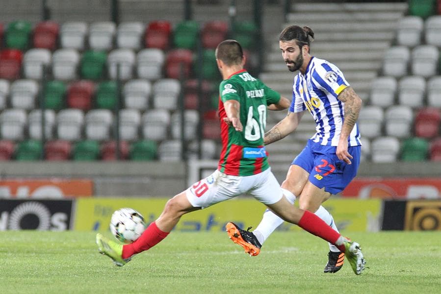 El Porto se impone a Marítimo 2-1, cerrando la Jornada 20 de la Liga de Portugal. Los goles para los 'Dragones Azules' corrieron a cargo de Matheus Uribe al minuto 14 y un penal de Otavio da Silva Monteiro al minuto 94, ayudó a que el equipo sumara los 3 puntos. Jesús 'Tecatito' Corona jugó los 90 minutos.
