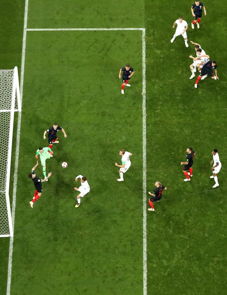 Inglaterra tuvo una opción de gol con el juego aéreo gracias a remate de cabeza de John Stones al minuto 9 del tiempo extra.