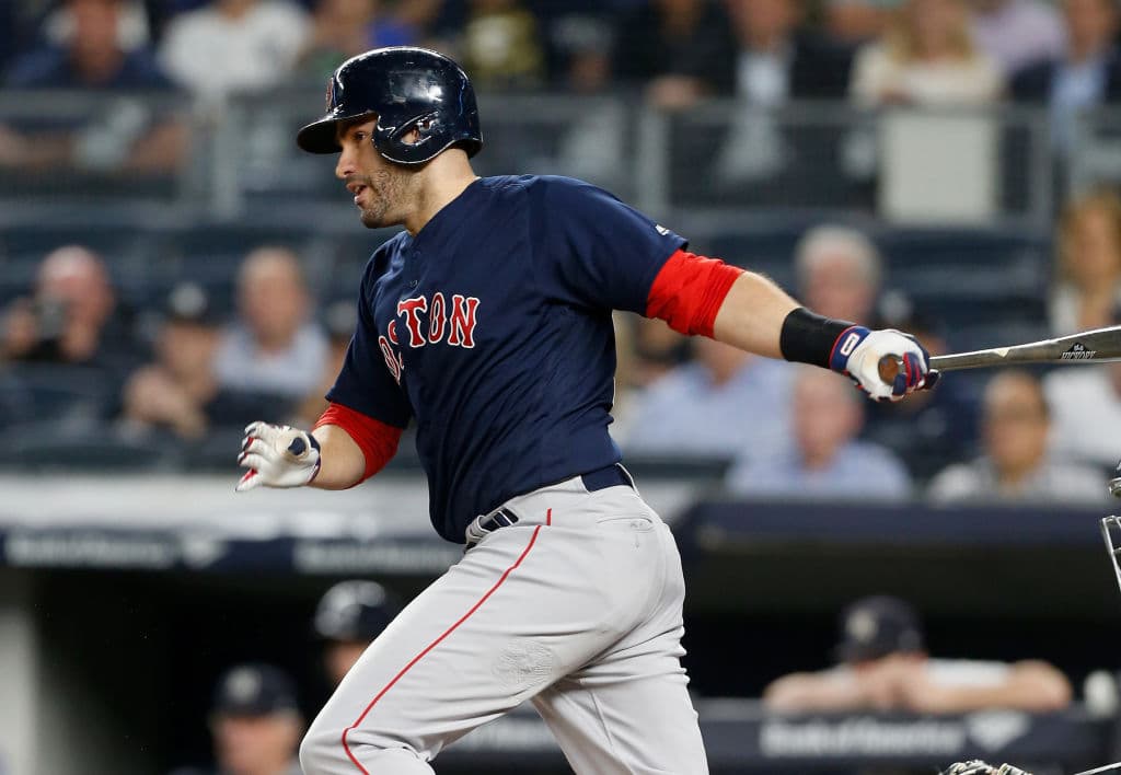 JD Martínez se fue de 4-1 con una impulsada que acercaba 6-5 a los Red Sox con un elevado de sacrificio en el quinto capítulo. Mantiene su promedio de bateo en .331 en aras de la triple corona.