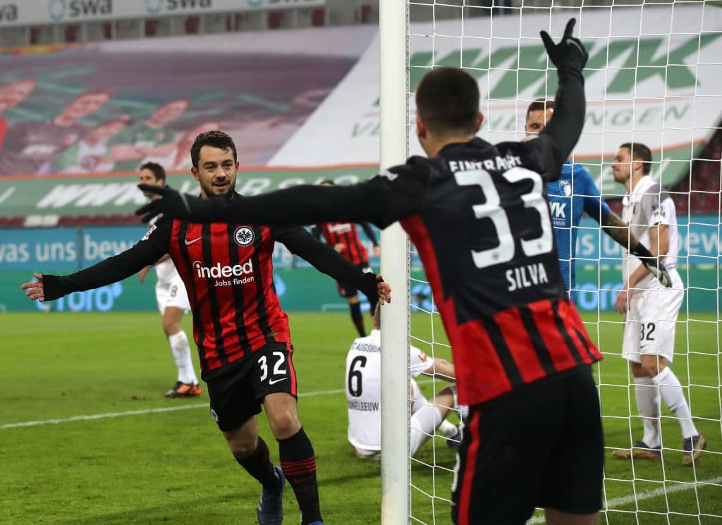 Augsburgo perdió en casa ante Frankfurt 0-2.