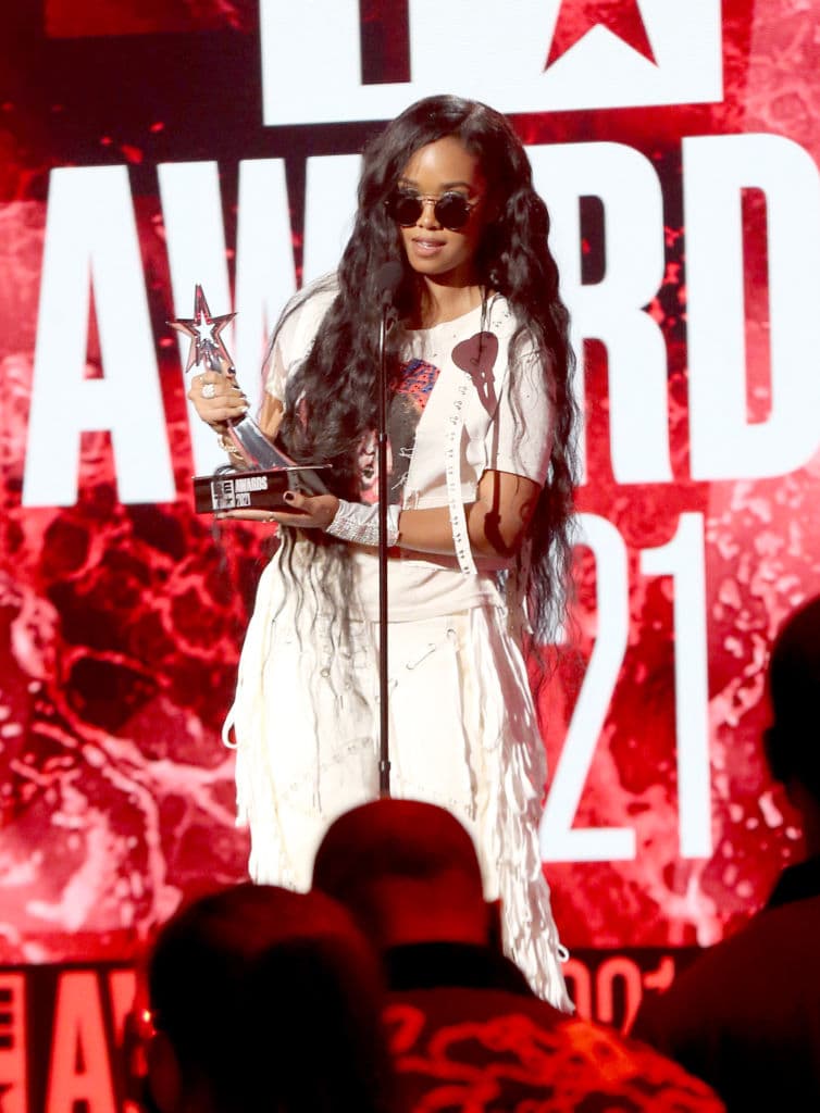 Mejor artista R&B femenina | H.E.R.