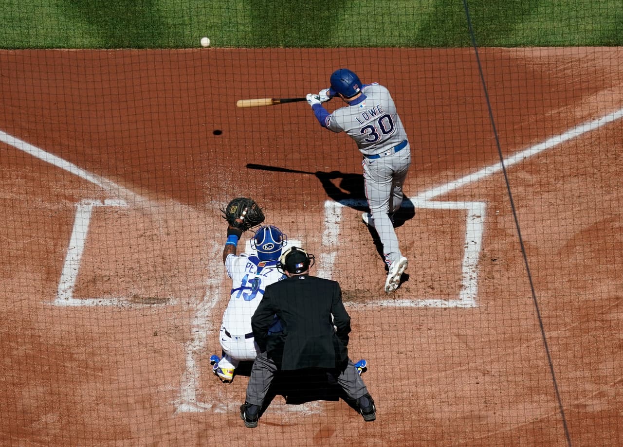 Opening Day de MLB: Rangers da batalla, pero pierde 14-10 ante Kansas City Royals.