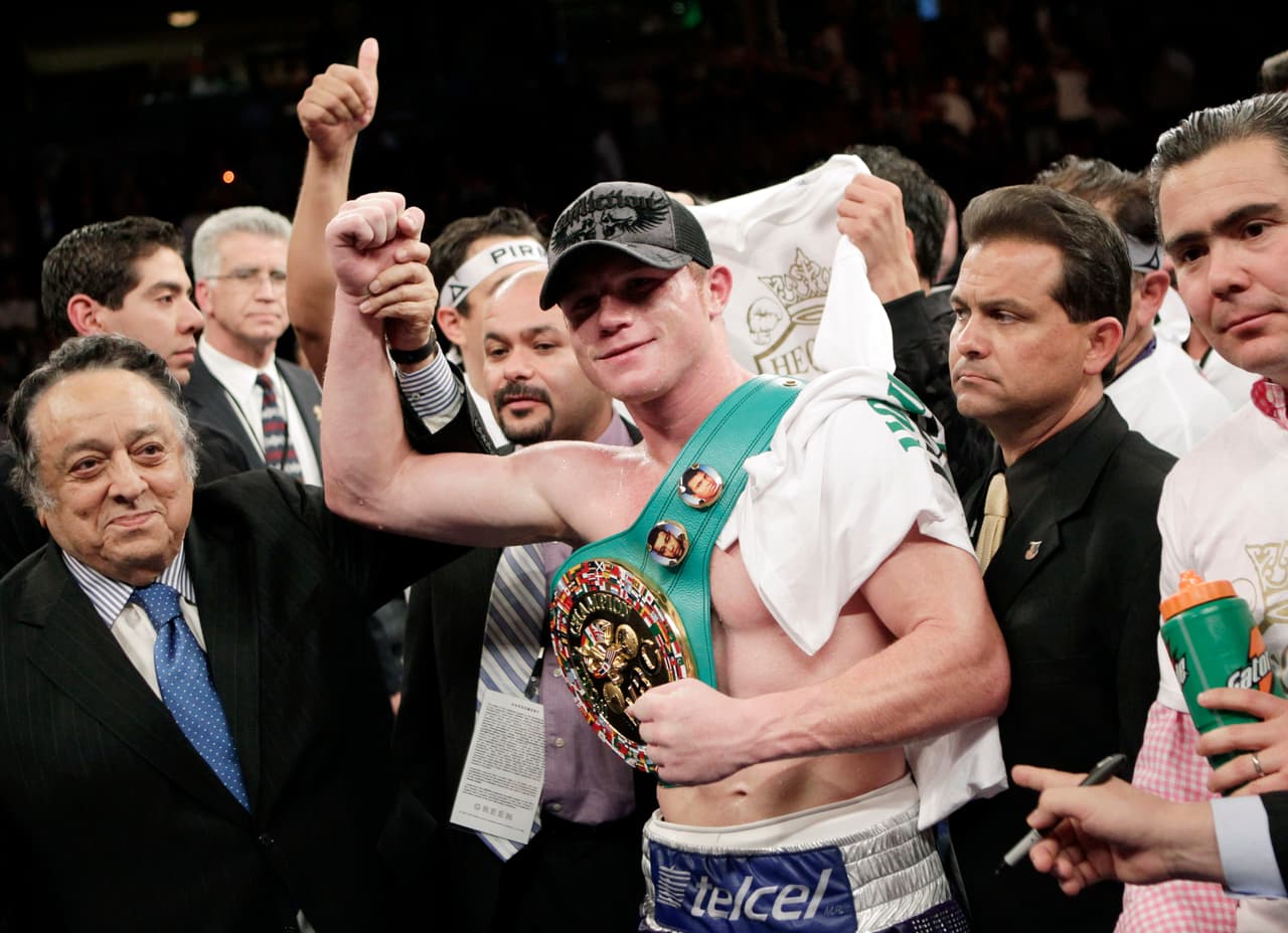 Saúl ‘Canelo’ Álvarez aparece en el lugar 30 del conteo. El mexicano mejor pagado a nivel mundial genera 37 millones de dólares anuales.