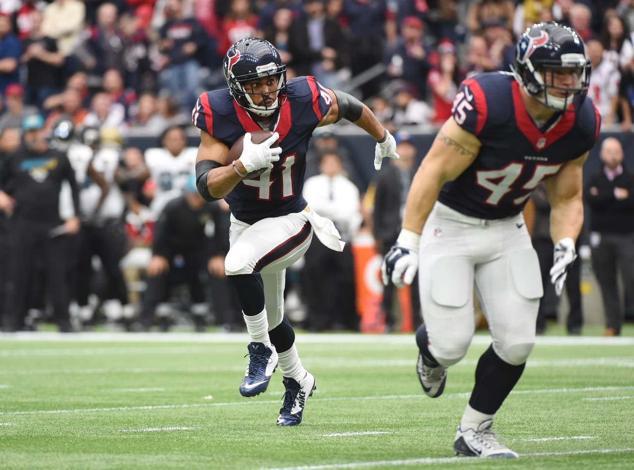 Los Houston Texans vencieron 30-6 a Jacksonville Jaguars para coronarse en la División Sur de la Conferencia Americana.