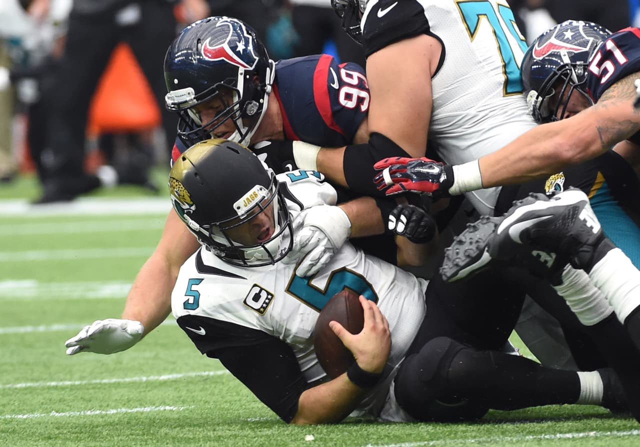 Los Houston Texans vencieron 30-6 a Jacksonville Jaguars para coronarse en la División Sur de la Conferencia Americana.