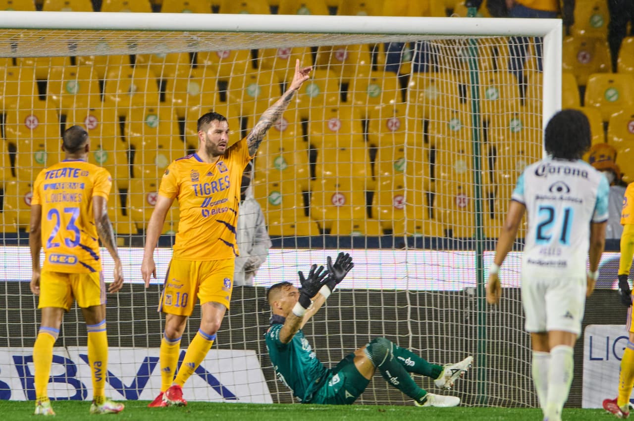 En un partido frenético y lleno de goles los Tigres derrotaron al equipo de Mazatlán.