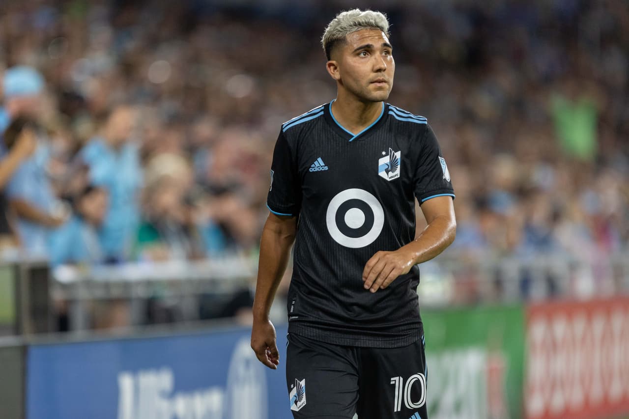 Emanuel Reynoso fue suspendido por no presentarse a la pretemporada