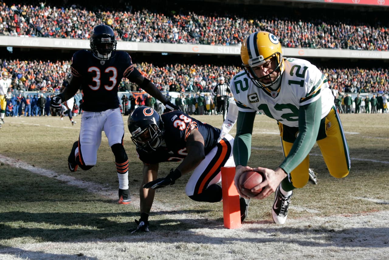 23.- Chicago Bears - 23 de enero del 2011 (14-21 vs. Green Bay Packers) (Campeonato de Conferencia).- Green Bay se convirtió en el primer sembrado #6 de la Conferencia Nacional en llegar a un Super Bowl al dominar defensivamente y sacar del juego a Jay Cutler en el primer encuentro de playoff en la rivalidad más añeja y repetida en la historia de la NFL.