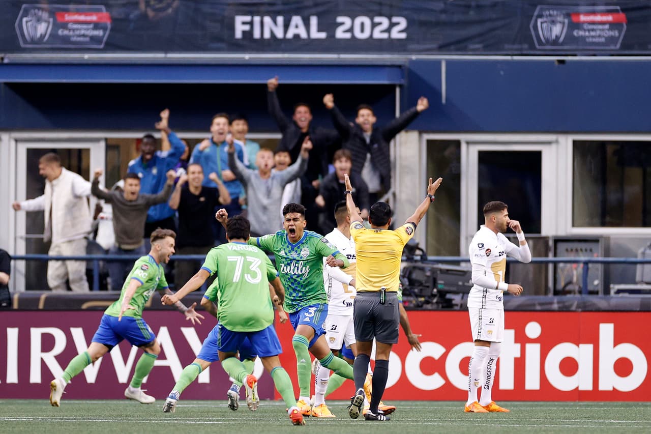 Seattle Sounders fue ampliamente superior a Pumas y se impuso con un doblete de Raúl Ruidíaz y otro tanto de Nicolás Lodeiro.