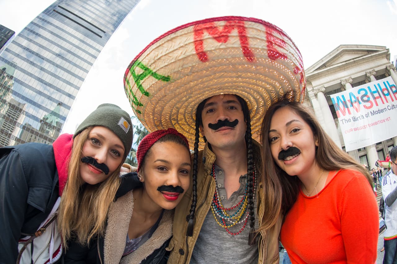 Las guapas fanáticas se hicieron presentes en Vancouver para disfrutar el Canadá vs. México