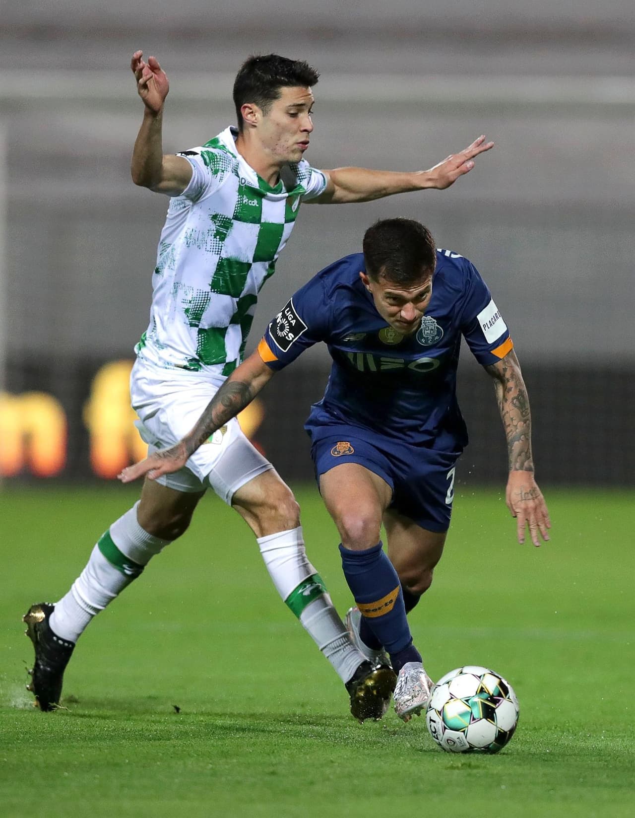 Porto logra el empate ante el Moreirense FC 1-1 durante la Jornada 29 de la Primeira Liga. Nahuel Ferraresi marcaba el primer tanto para los de Moreira y, de último minuto, Mehdi Taremi logró empatar el encuentro, logrando la repartición de puntos. El mexicano Jesús 'Tecatito' Corona fue titular durante el encuentro.