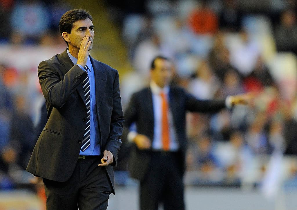 El entrenador del Zaragoza, José Aurelio Gay, se rindió ante Messi: ‘No hemos podido con un jugador fantástico. El equipo no se ha rendido en ningún momento y hemos estado en el partido hasta que ha querido Messi. He vuelto a ver a Maradona en su mejor época, pero a más revoluciones, mucho más rápido’