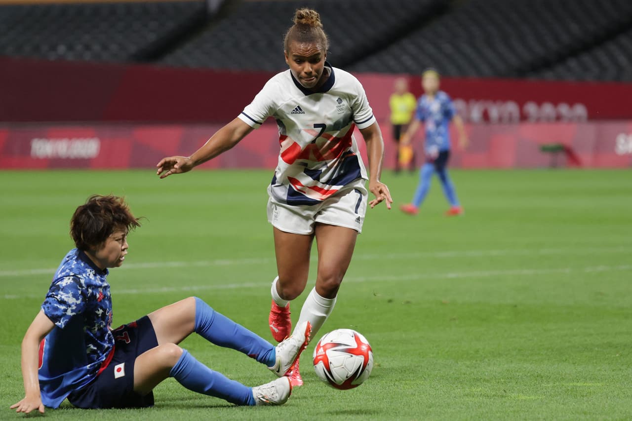 El equipo de Japón no hizo valer la localía y cayó 1-0 contra Inglaterra.
<br>