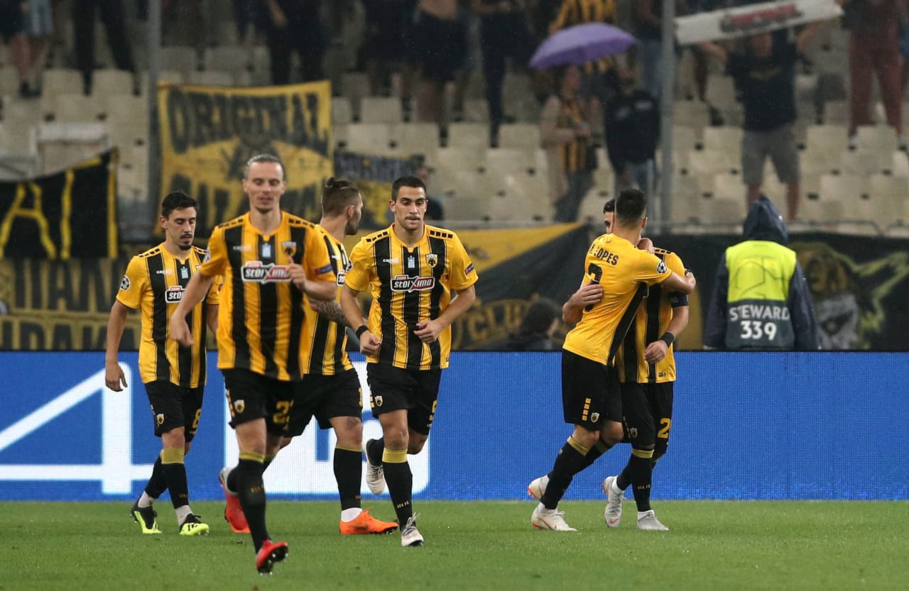 A los 48 minutos Petros Mantalos se encargaba de enfriar la eliminatoria a favor de las Águilas de Atenas con el 1-0 y que significaba el 3-1 en el marcador global.