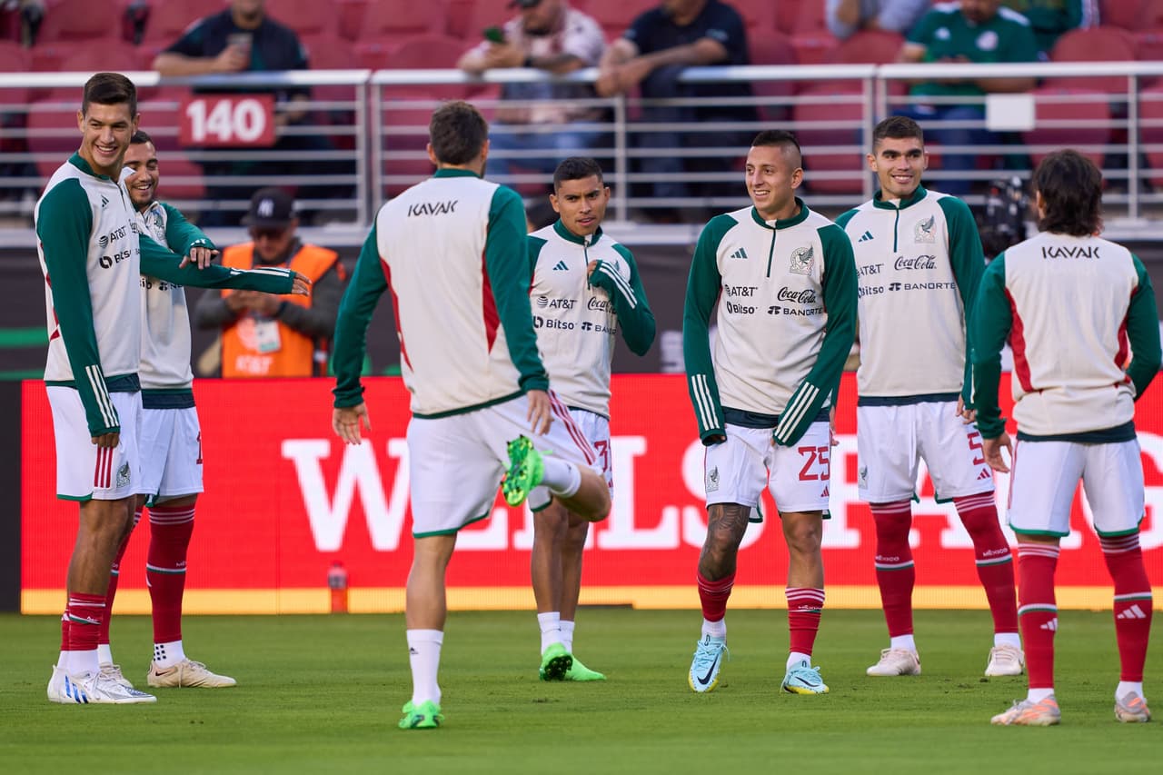 ¡Llenos de dudas! México no supo mantener una ventaja de dos goles y Colombia vino de atrás para llevarse el triunfo con un golazo de Wilmer Barrios.