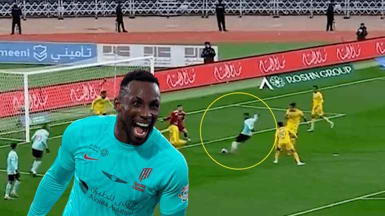 Julián Quiñones anota doblete en la victoria de Al Qadisiya