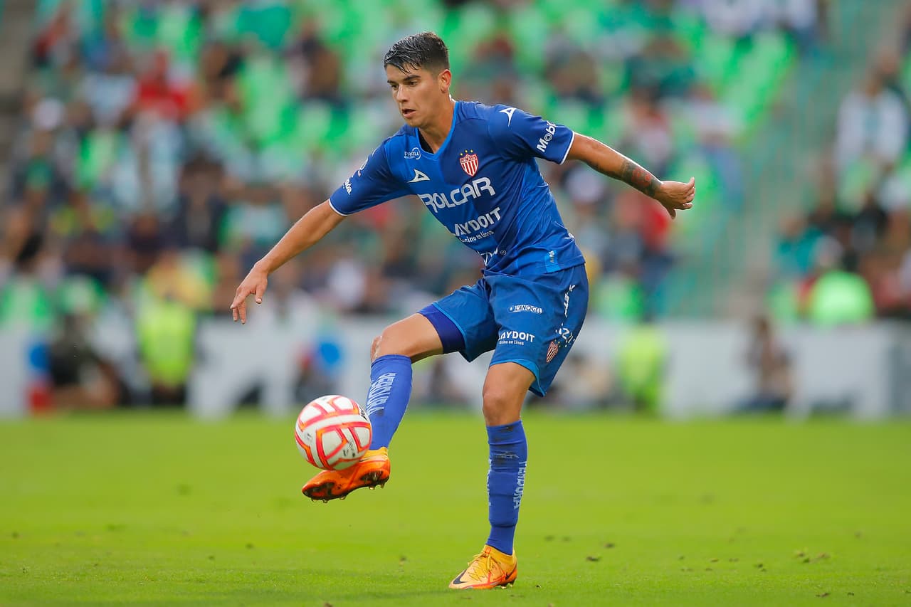 Ángelo Araos no estará más con el Necaxa en el Clausura 2023