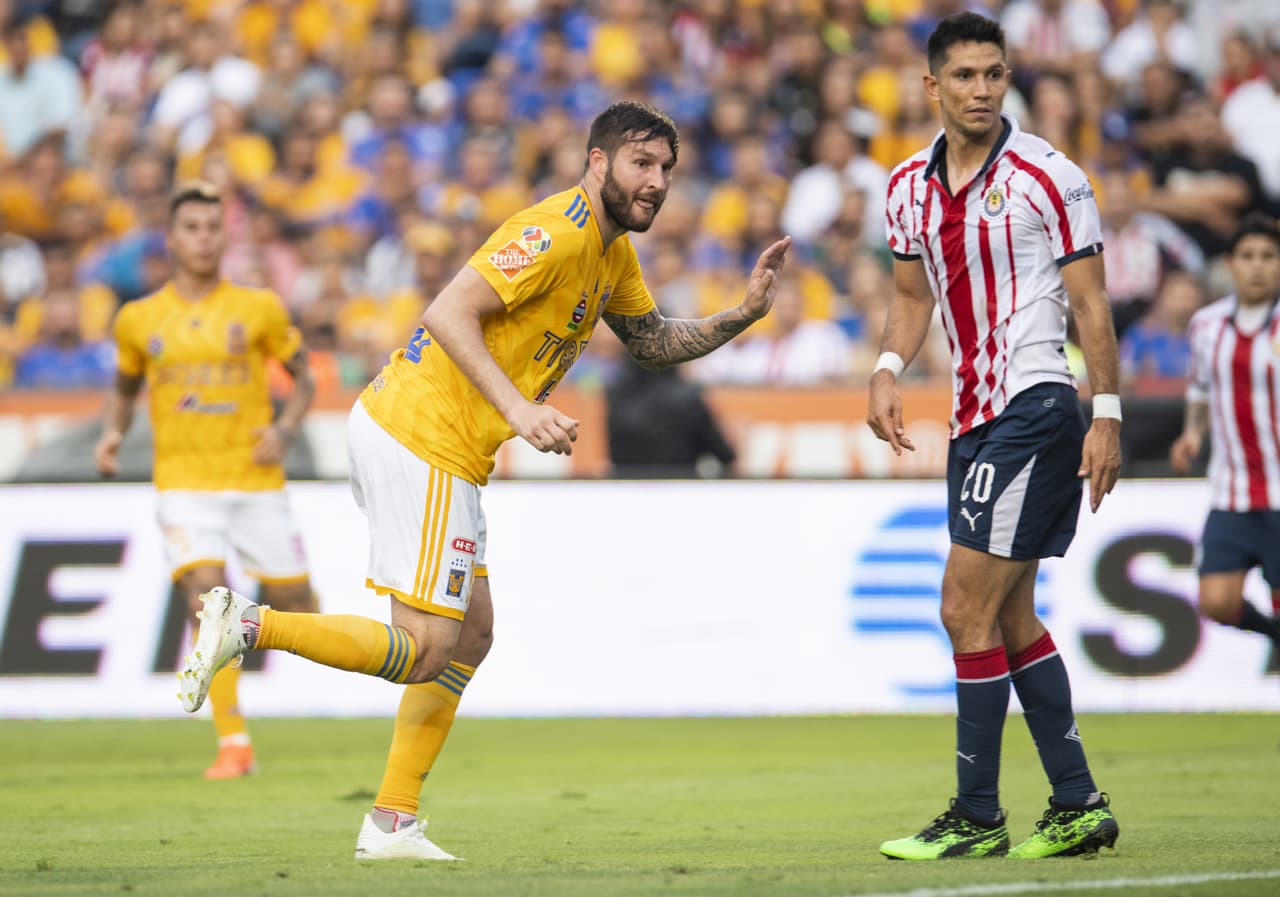 Oribe Peralta vuelve a la actividad con Chivas Sub-20