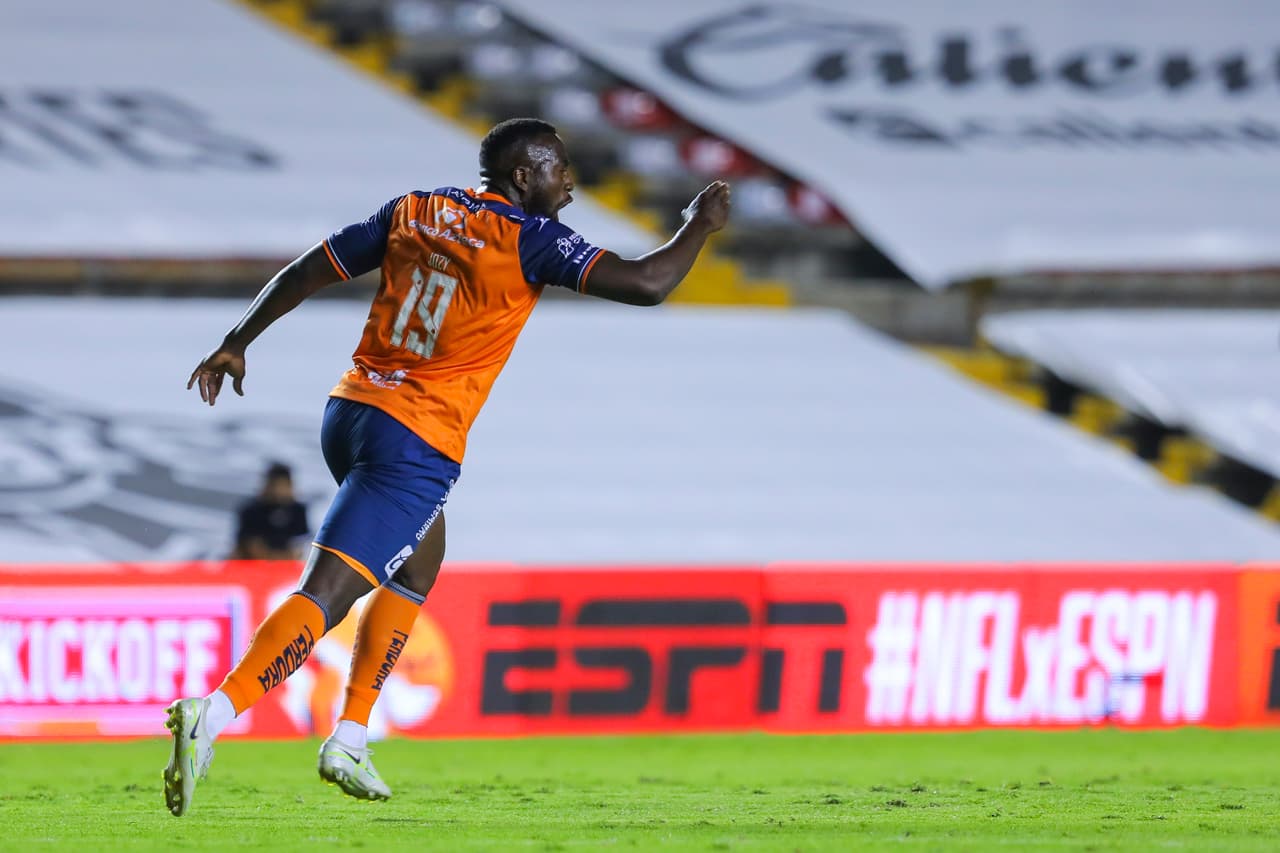 Querétaro y Puebla empataron 1-1 en la Jornada 12 del Apertura 2022 con goles de Ariel Nahuelpán y Jozy Altidore.