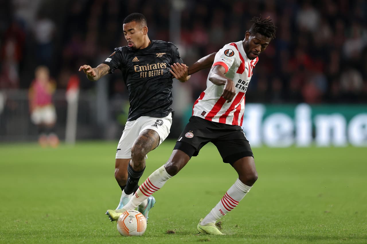 El cuadro de PSV Eindhoven derrotó 2-0 de local al Arsenal en la UEFA Europa League; Betis gana sin Guardado al Ludogorets y Braga cae ante Union Berlín sin Lainez.