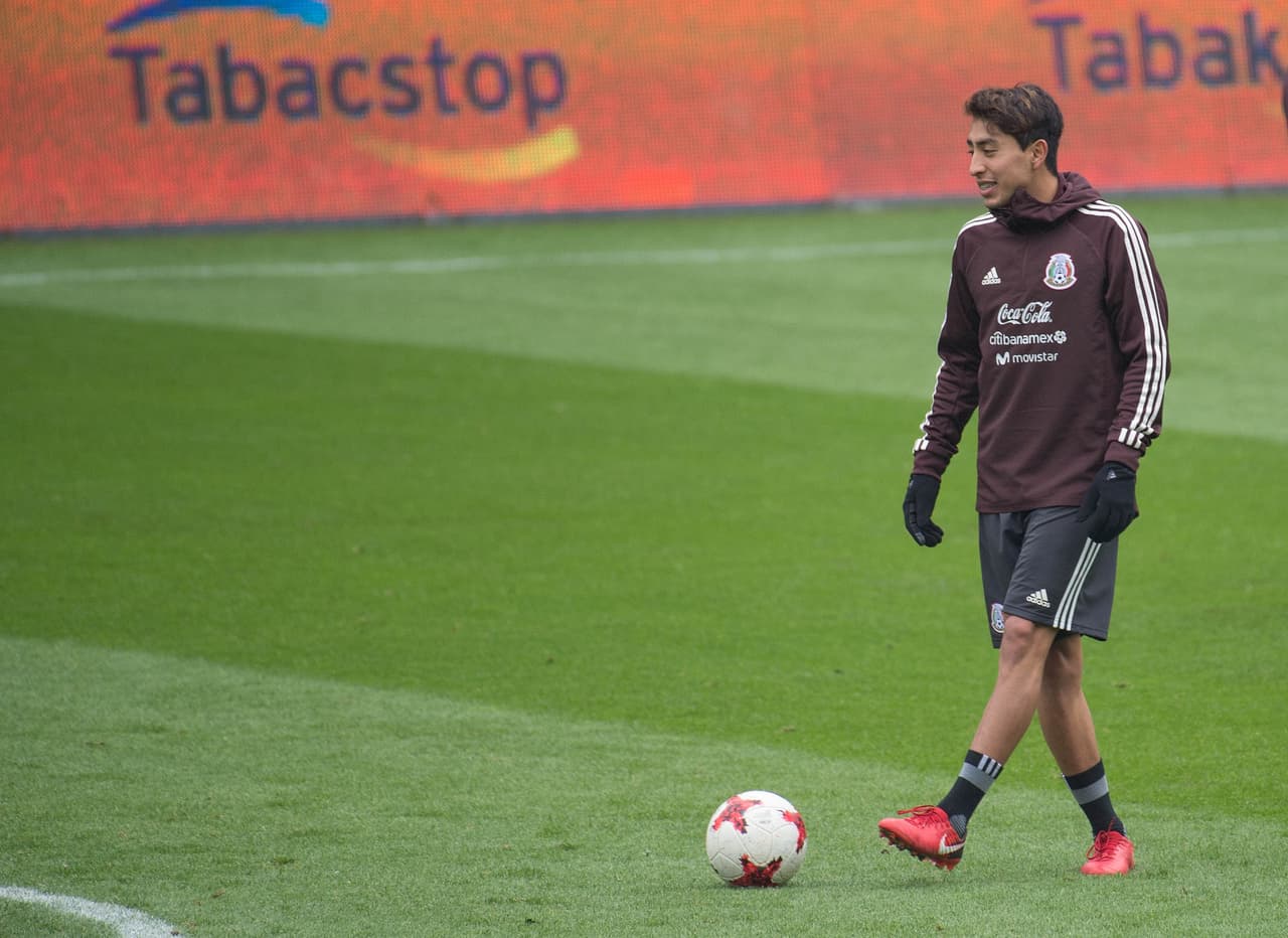 Ómar Govea se fue en julio de 2015 a Porto, sin aún haber debutado con América. El volante debutó con Porto B en agosto y el club hizo eficaz la opción de compra por dos millones de euros.