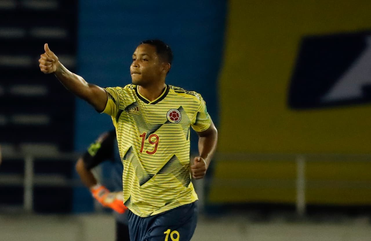 Luis Muriel (26’) creció la diferencia en el marcador.
