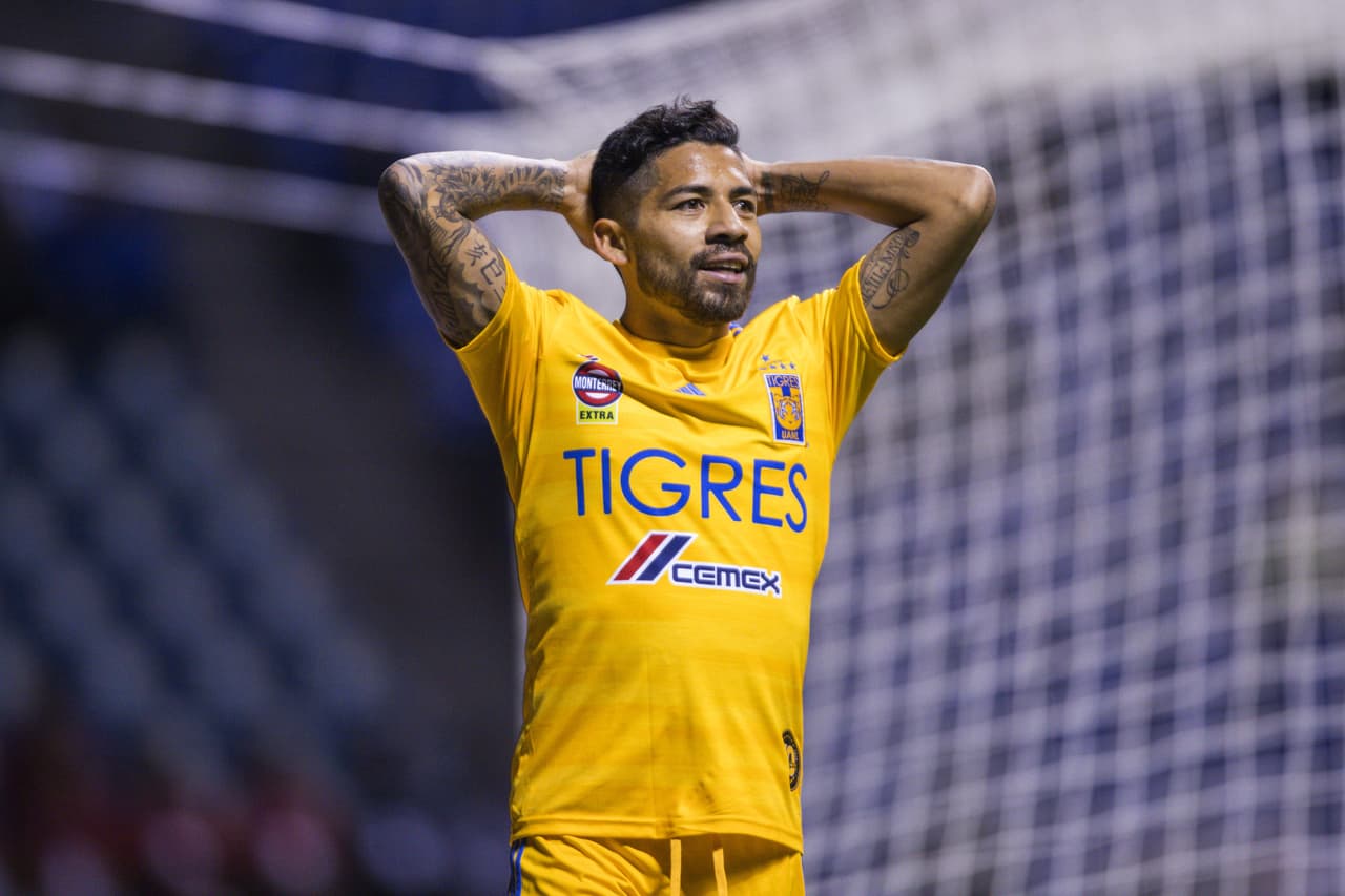 <b> Javier Aquino</b>
<br> Acumuló 178 partidos y 26 goles