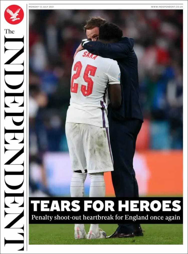 La prensa italiana celebra el campeonato en todos sus ejemplares, dedicándoles la portada a la 'Scuadra Azzurra', mientras que la prensa británica muestra, en la mayoría de sus periódicos muestra al entrenador Gareth Southgate abrazando a Bukayo Saka tras fallar el último penal que le dio la victoria a Italia.