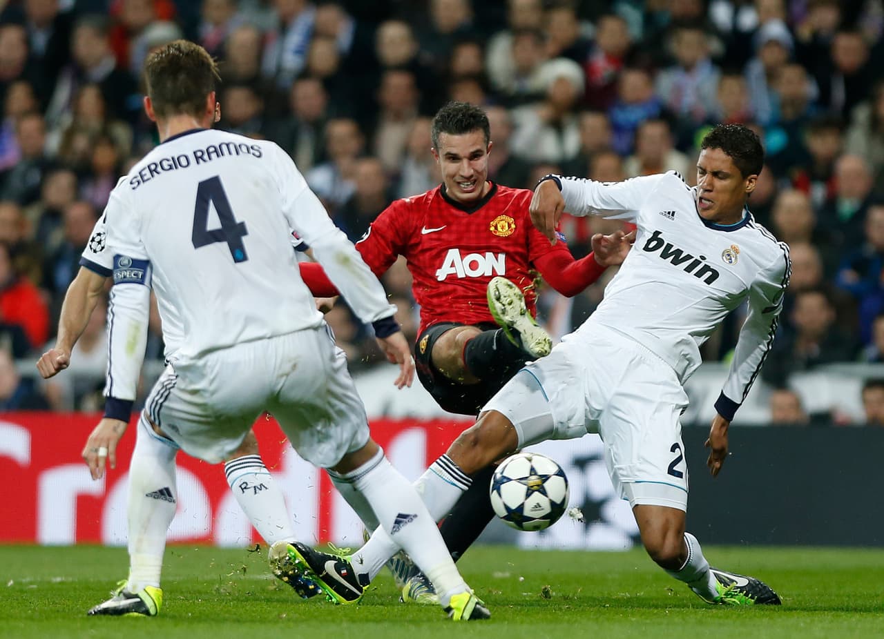 Junto a Sergio Ramos, el joven Varane pasó a ser de una promesa a una realidad que tiene un presente consolidado en Real Madrid.