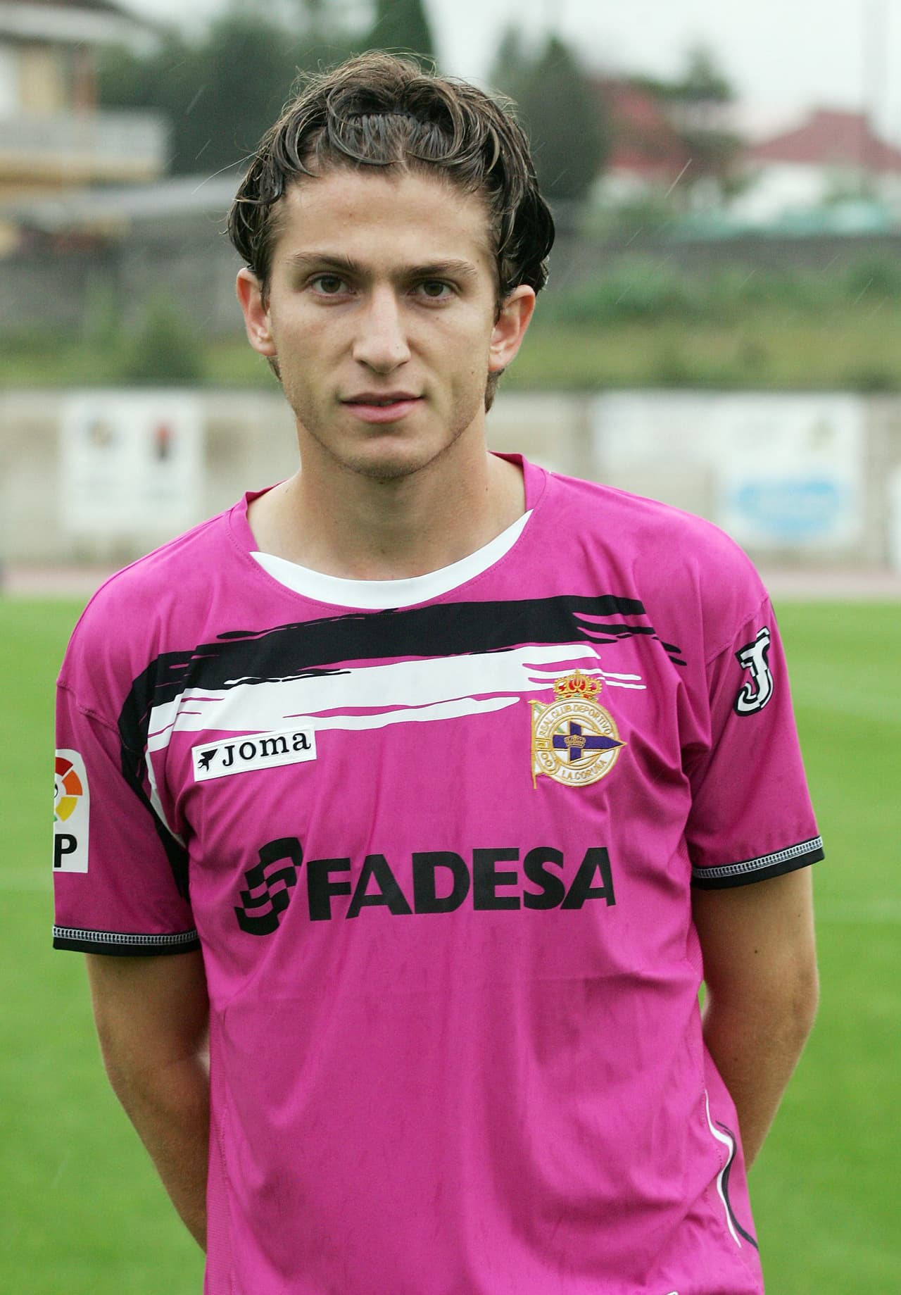 Un año después, dio el salto a
<b>La Liga</b> con el Deportivo de La Coruña.