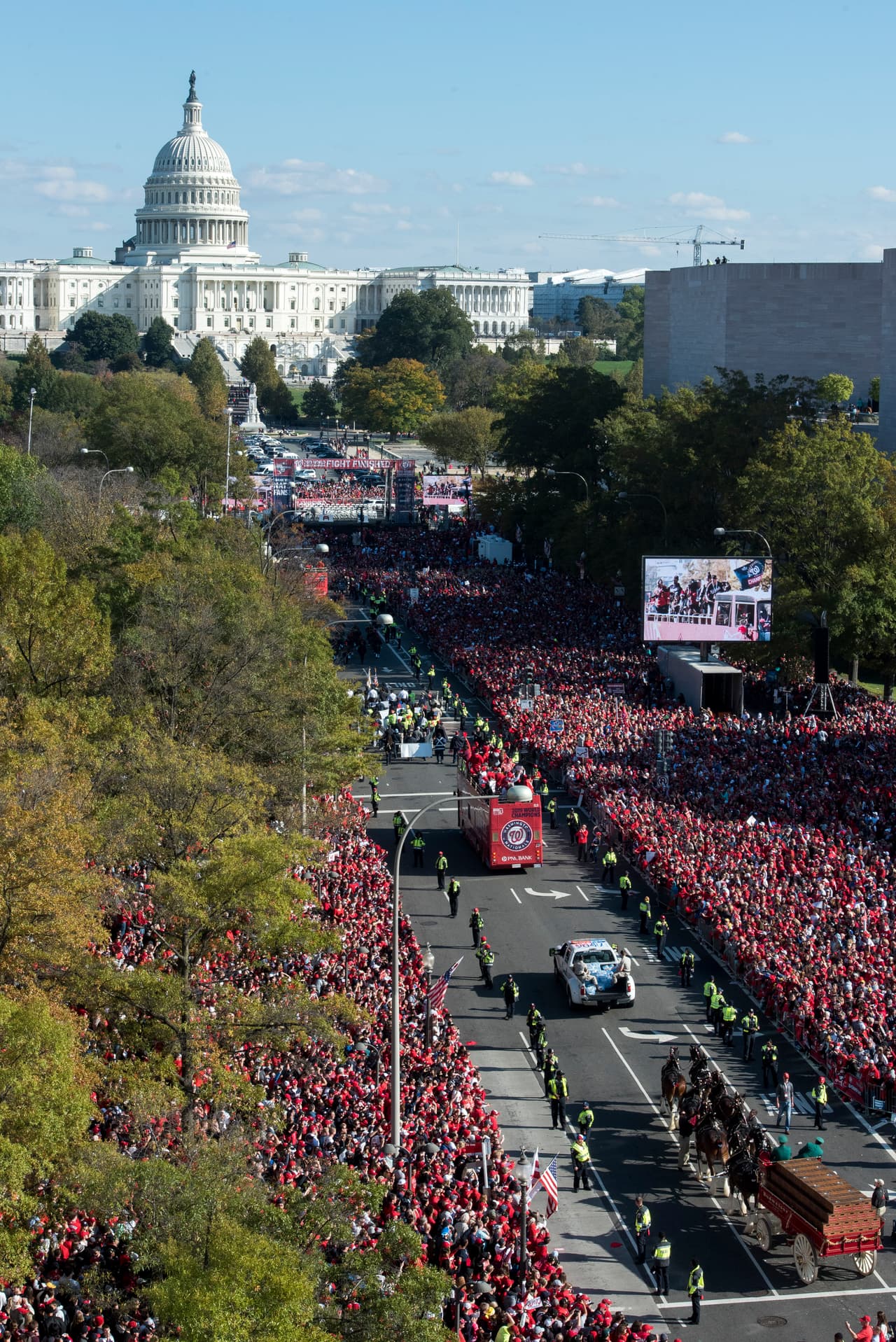 Los Washington Nationals llegaron por primera vez a la Serie Mundial y se adjudicaron el título tras superar a los Houston Astros.
