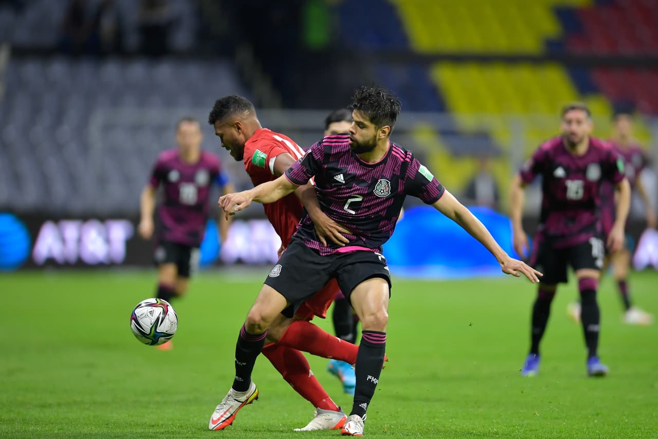 Raúl Alonso Jiménez anota desde los aonce pasos, le da la victoria a México 1-0 seobre Panamá y supera a Hugo Sánchez en la table de los goleadores históricos de la selección.