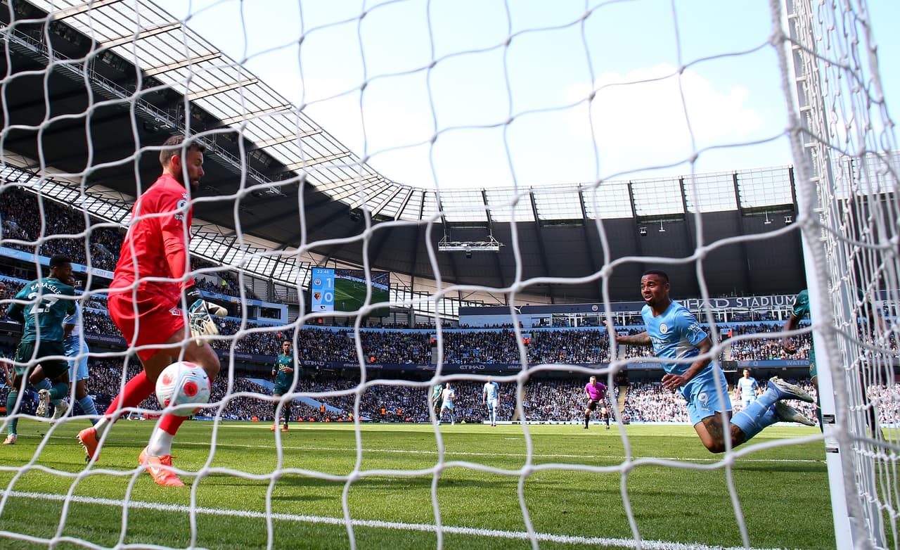 Manchester City goleó 5-1 al Watford con cuatro goles de Gabriel Jesus y otro de Rodri en la Jornada 34.