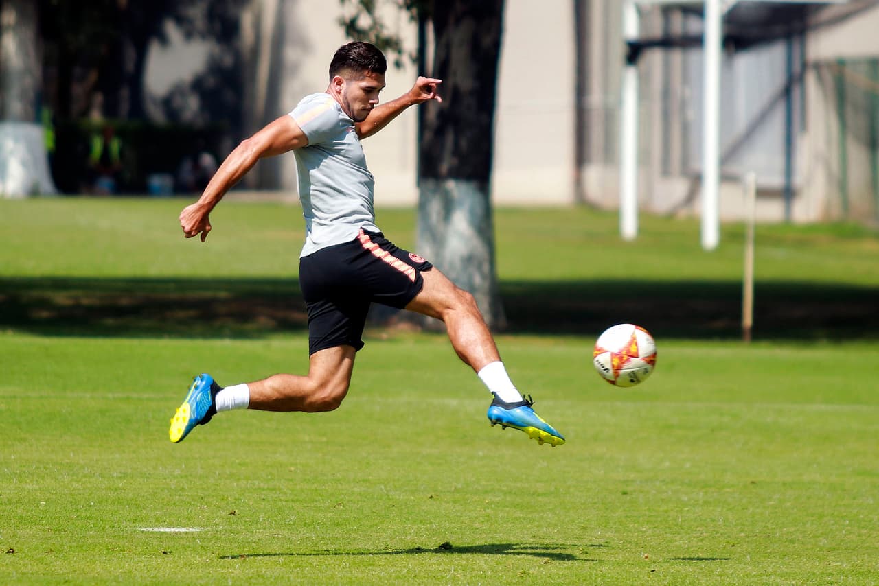 Henry Martin también aparece como una alternativa clave para la ofensiva del equipo azulcrema.