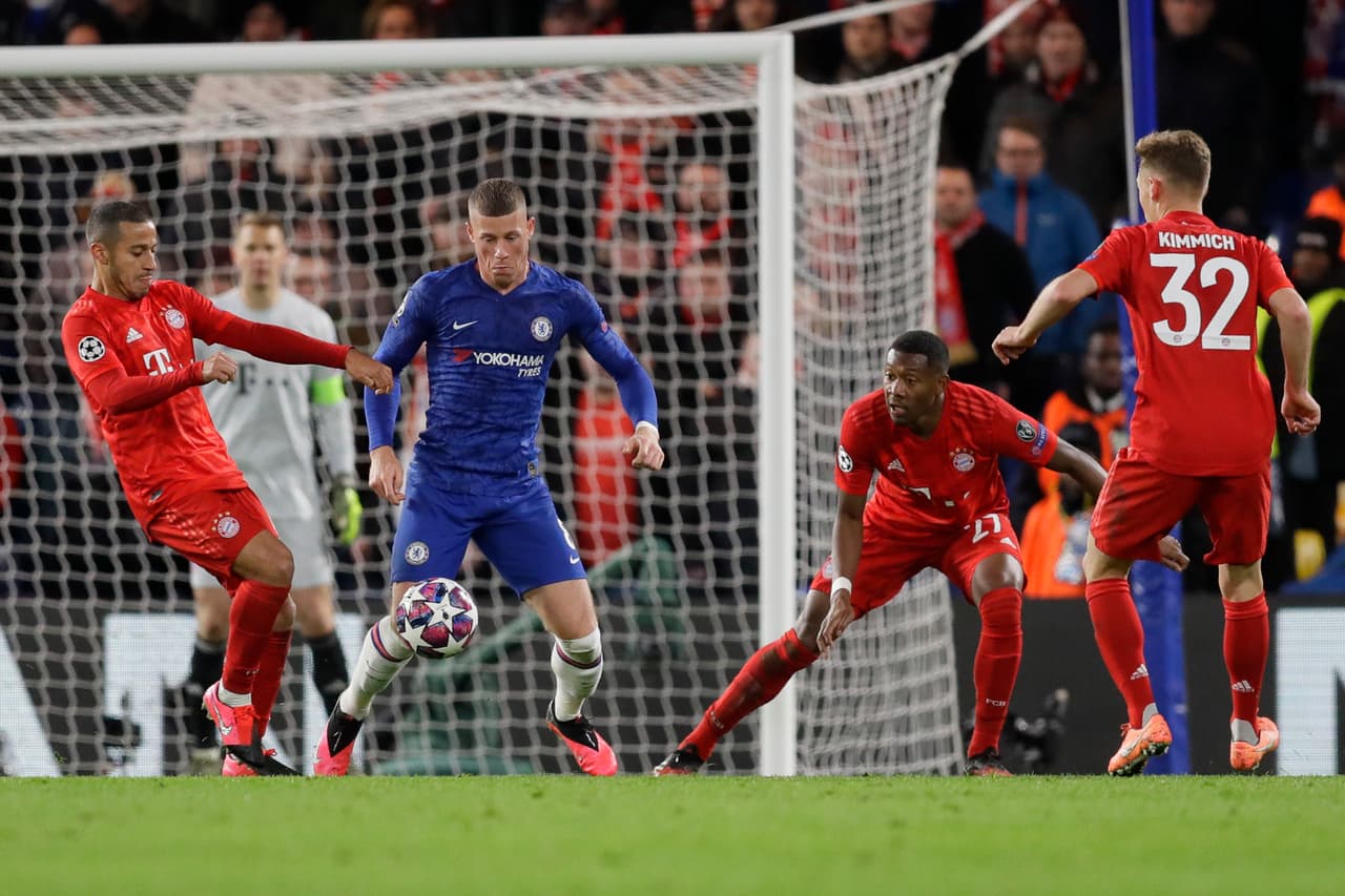 Caen las amarillas, tanto para Jorginho como para Kimmich.