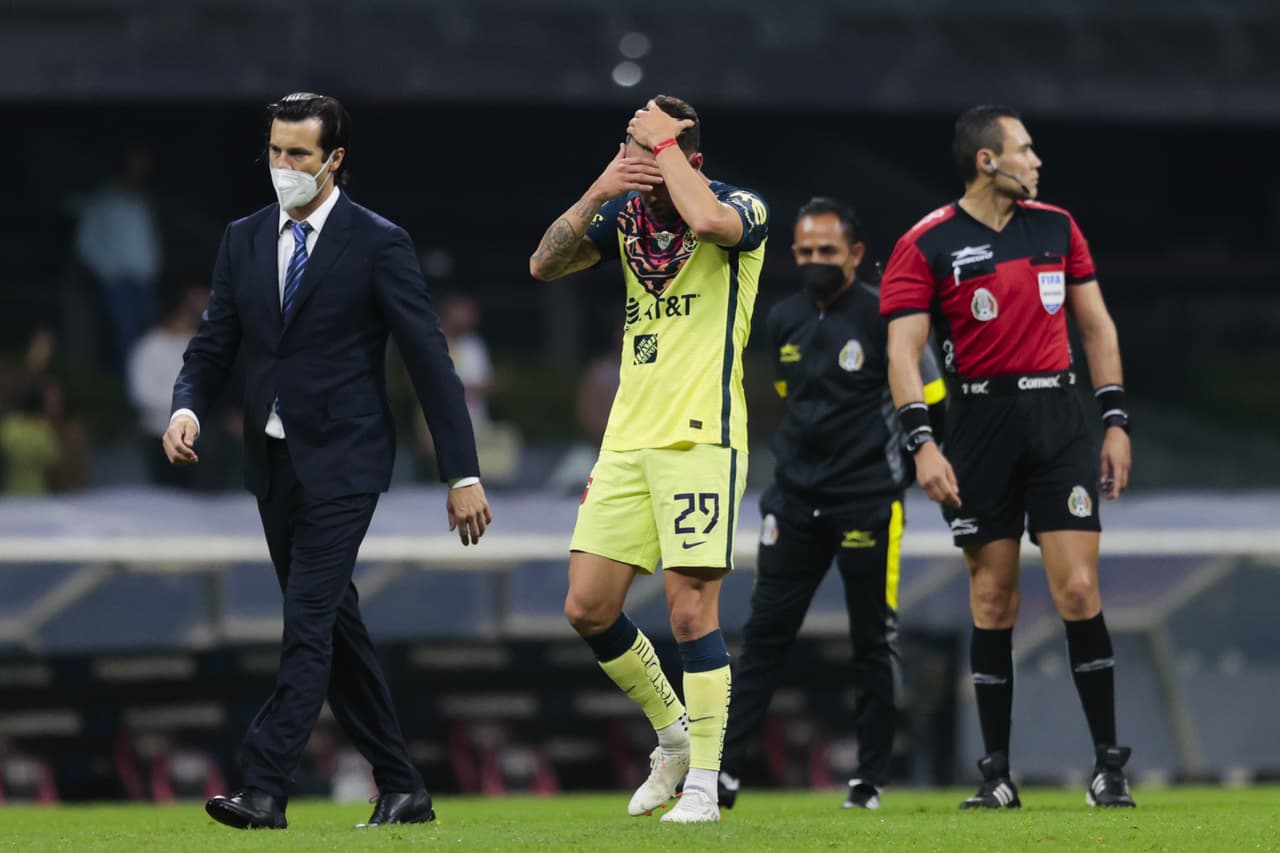 Con un auténtico juegazo de Alan Mozo, quien puso tres asistencias, además de los goles de Corozo y Meritao, Pumas fue mucho mejor que el América y lo eliminó en los Cuartos de Final del Grita México A21.