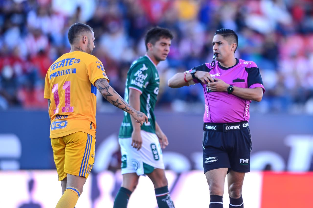 André-Pierre Gignac se encargó de abrir el marcador al 54’ y posteriormente marcó el doblete en la recta final. Sebastián Córdova marcó el 2-0 minutos después del primer tanto del francés.