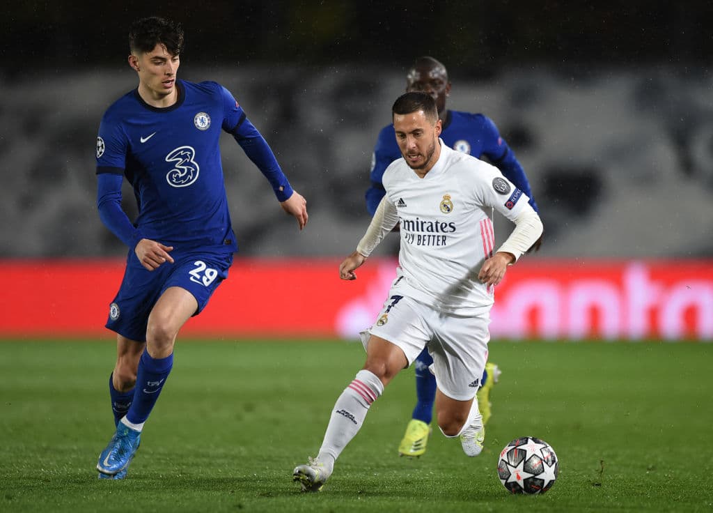Christian Pulisic abrió el marcador al minuto 14 y Karim Benzema anotó el gol del empate definitivo al minuto 29. Real Madrid deberá sair a buscar goles en la vuelta en Londres o no podrán conquistar la deseada copa.