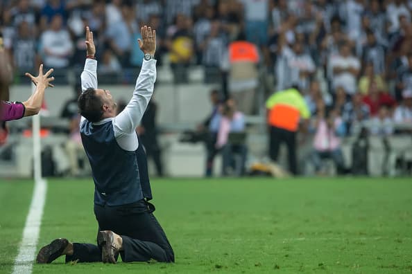 Juan Carlos Osorio o un reemplazo, ¿qué le conviene a México?