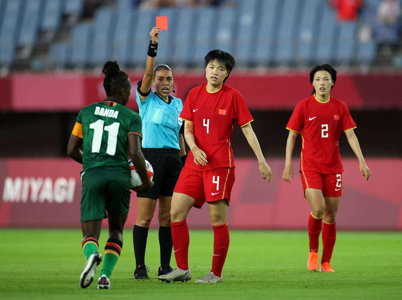China y Zambia tuvieron una feria de goles y empataron 4-4.
<br>
