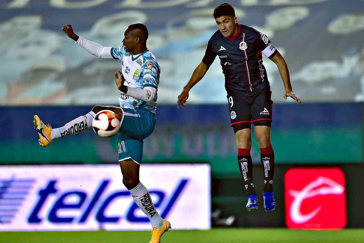 Con doblete de Victor Dávila y gol de Jean Meneses, León se impone 3-1 al Atlético San Luis y suman tres unidades.